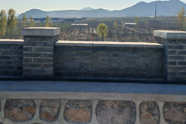 北京陵園購(gòu)買(mǎi)前實(shí)地考察與合同簽訂的注意事項(xiàng)