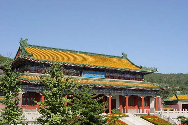 北京萬(wàn)佛園，歷史與現(xiàn)代美學(xué)相結(jié)合的紀(jì)念場(chǎng)所